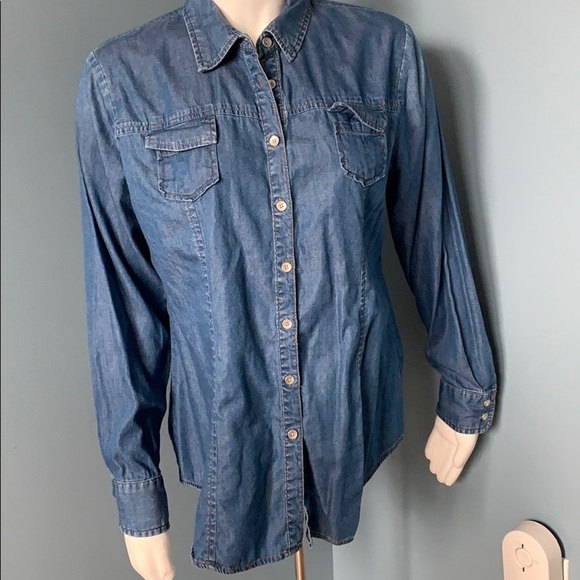 Soft Surroundings Chambray Button Down Shirt Med - Picture 1 of 6